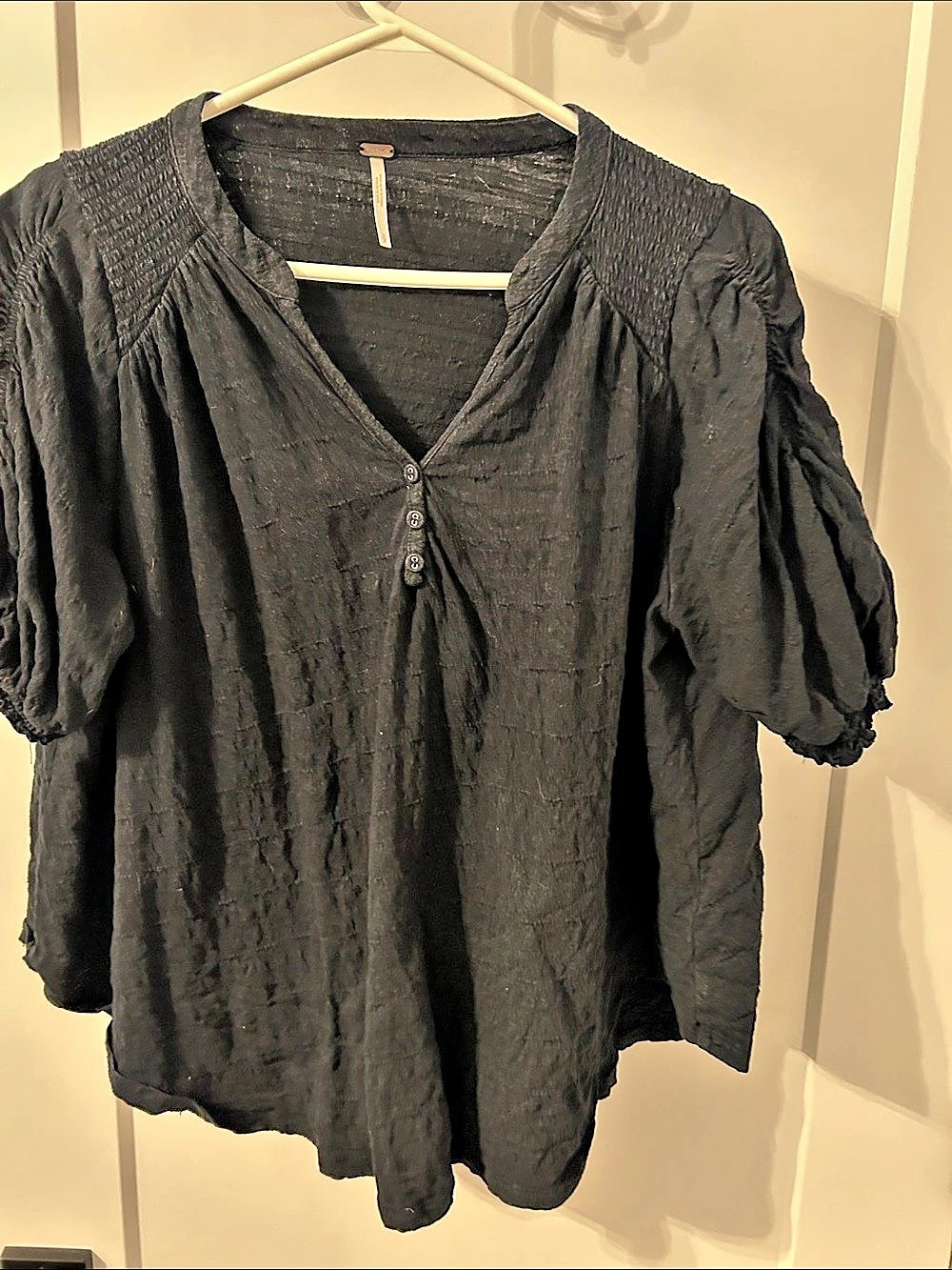 Free People Textured Puff Sleeve Blouse in Black Size Small